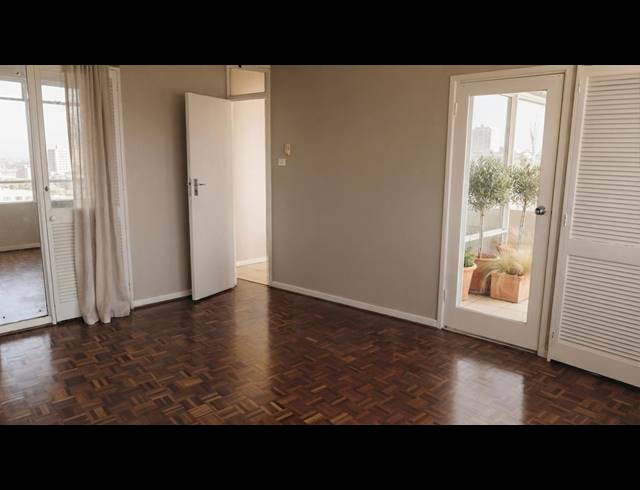 2.5 BEDROOM FLAT TO LET IN MORNINGSIDE